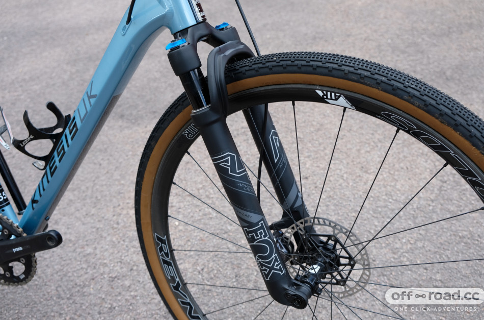 Gravel bike suspension online fork